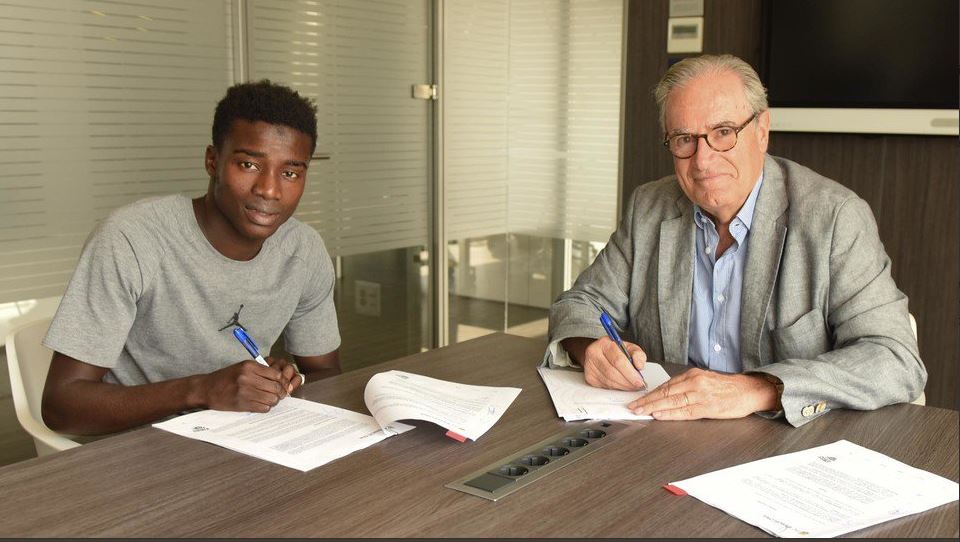 Foot – Mercato: Le Fc Barcelone fixe la clause libératoire de Moussa Wagué à 65 milliards Fcfa!