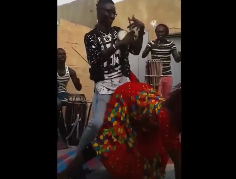 Vidéo : « Ces ‘Sabar’ privés » qui ont fini de montrer l’autre facette perverse des Sénégalais. Regardez !