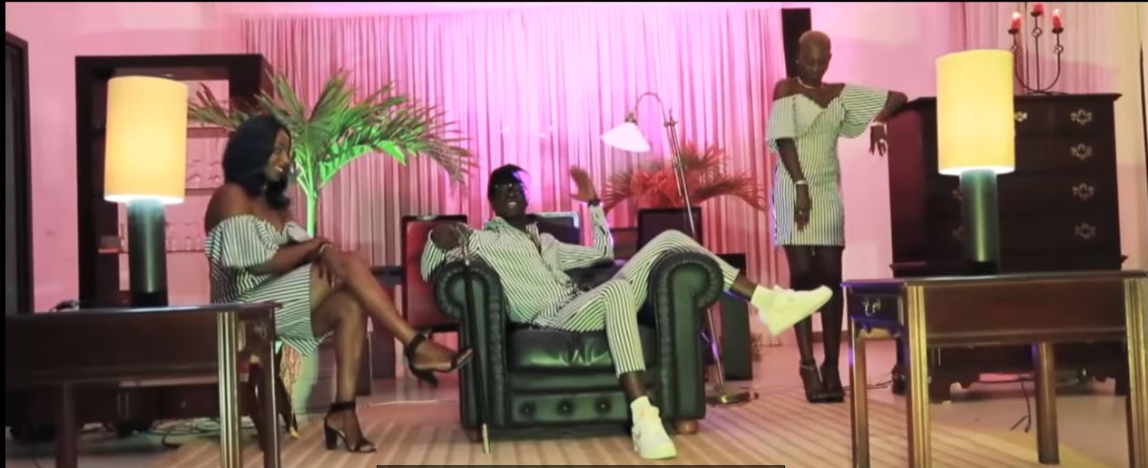 Vidéo – Tarba Mbaye: « Teuyé Lene Ko » Clip officiel