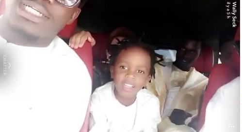Vidéo : Wally Seck passe sa fête de Tabaski avec…. Regardez !