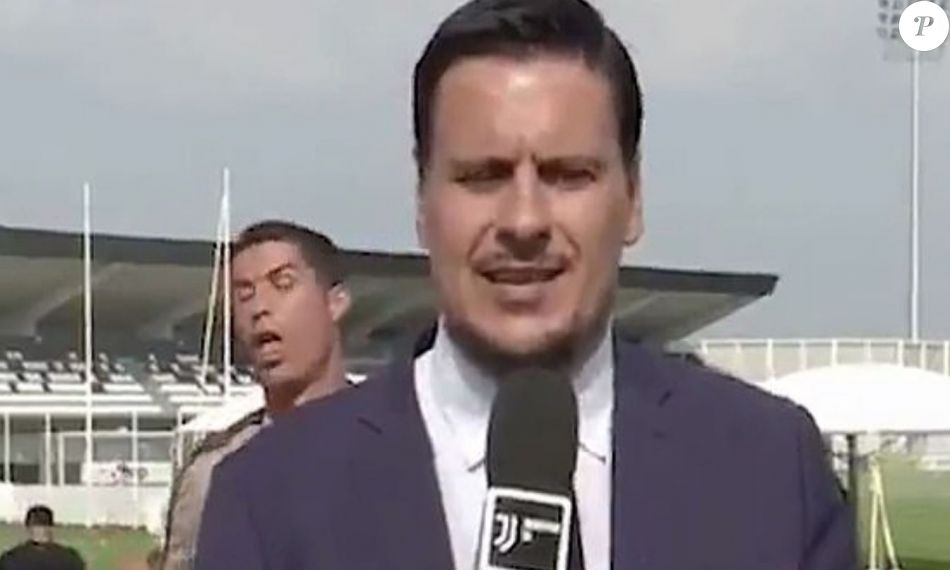 Vidéo – Cristiano Ronaldo s’offre un festival de grimaces derrière un journaliste