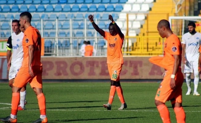 Vidéo: Doublé de Papiss Demba Cissé avec Antalyaspor