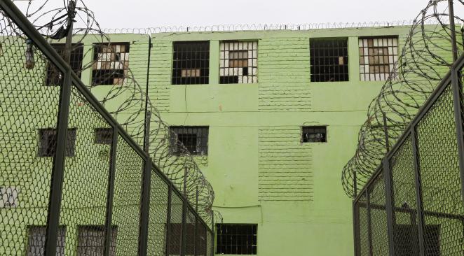 A peine libéré, il tente de voler des voitures sur le parking de la prison