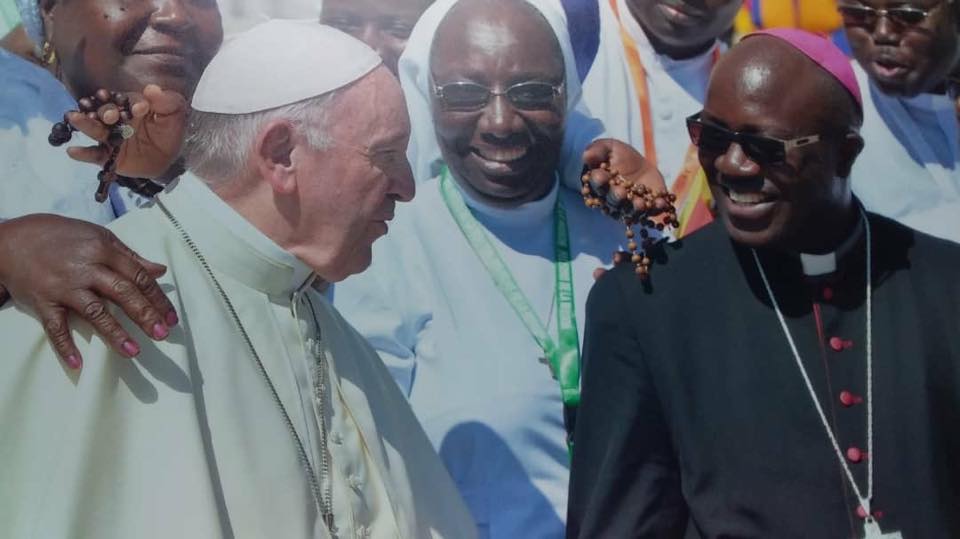 Arrêt sur images: Pape François bénit les pèlerins sénégalais