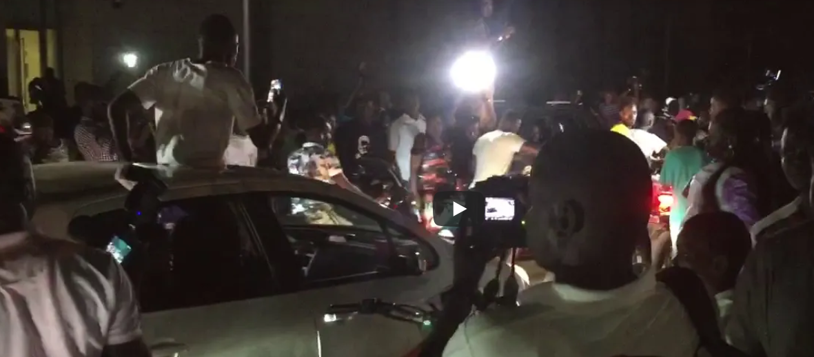 Video- L’arrivé musclé de Siteu au Sabar de Diaba Sora et Eudoxie