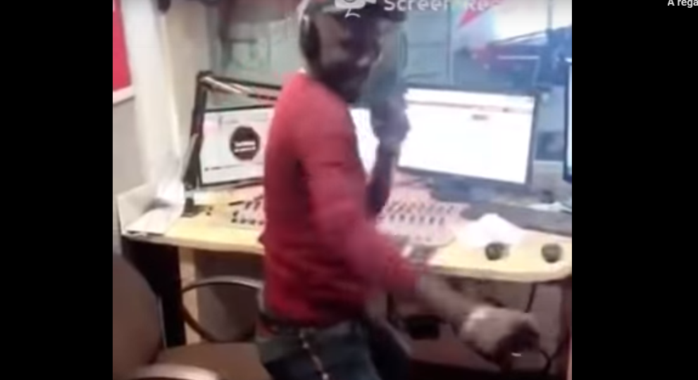 Vidéo- Rfm, Regardez comment Aba se défoule sur le son de Wally Seck