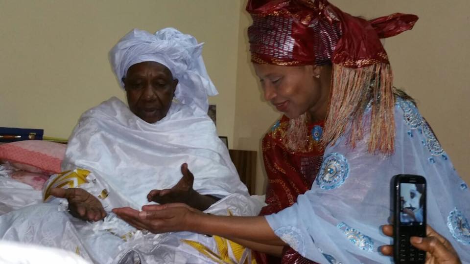 (4 photos) Décès de Sokhna Baly Mbacké: Me Aissata Tall Sall pleure la disparition de “sa mère et confidente”