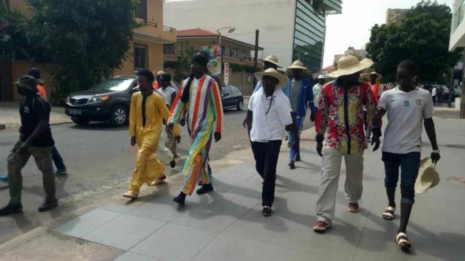 Incroyable: Talla Sylla marche de Dakar à Touba pour la célébration du Magal