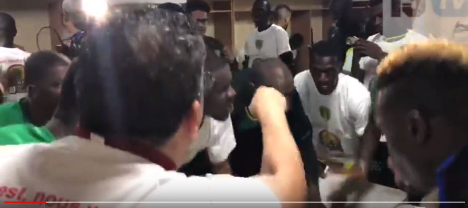 Vidéo – La Mauritanie à la CAN 2019 : Explosion de joie dans le vestiaire des Mourabitounes