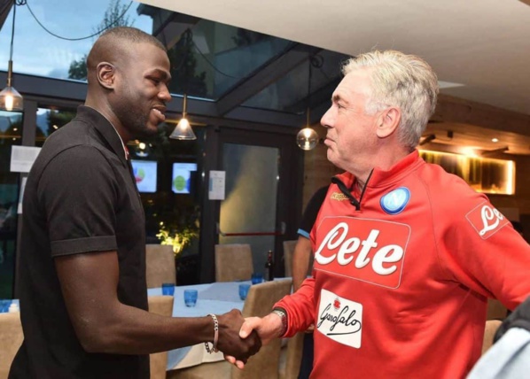 Naples : Ancelotti tient énormément à Koulibaly : « Si vous me voyez enchaîné aux grilles de… »