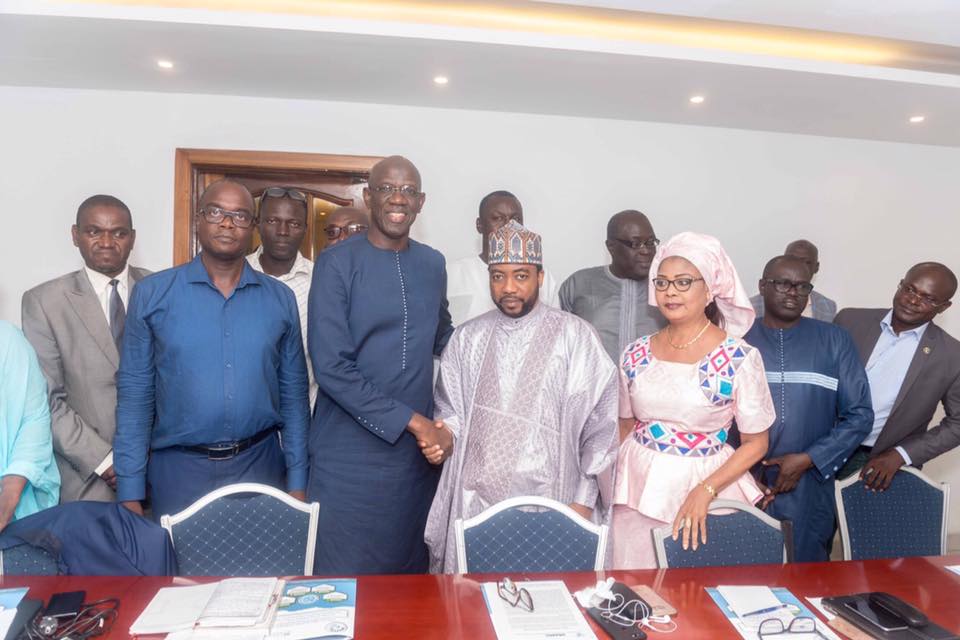(3 photos): En images, Mame Adama Gueye avec Sheikh Alassane Sène et…
