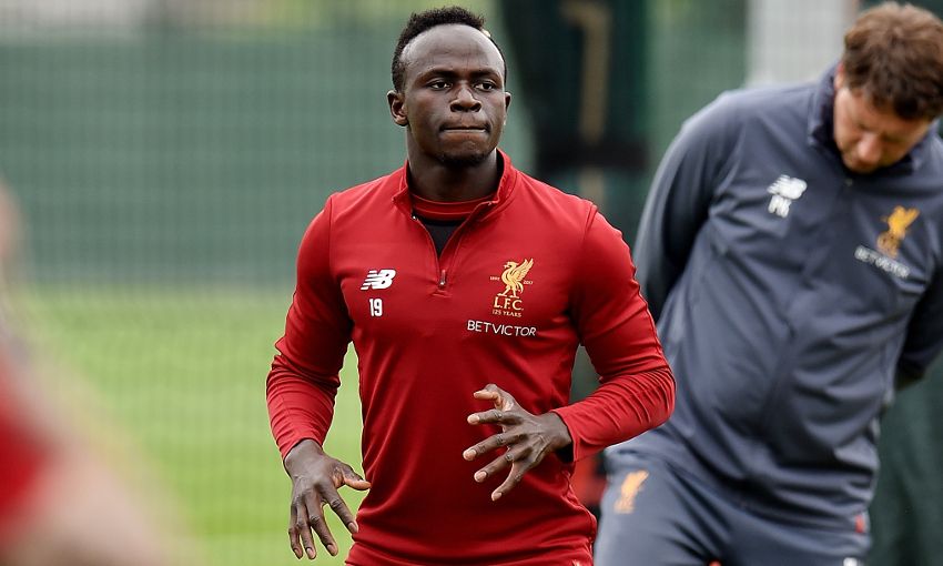 Liverpool: découvrez le nouveau salaire astronomique de Sadio Mané Liverpool: découvrez le nouveau salaire astronomique de Sadio Mané