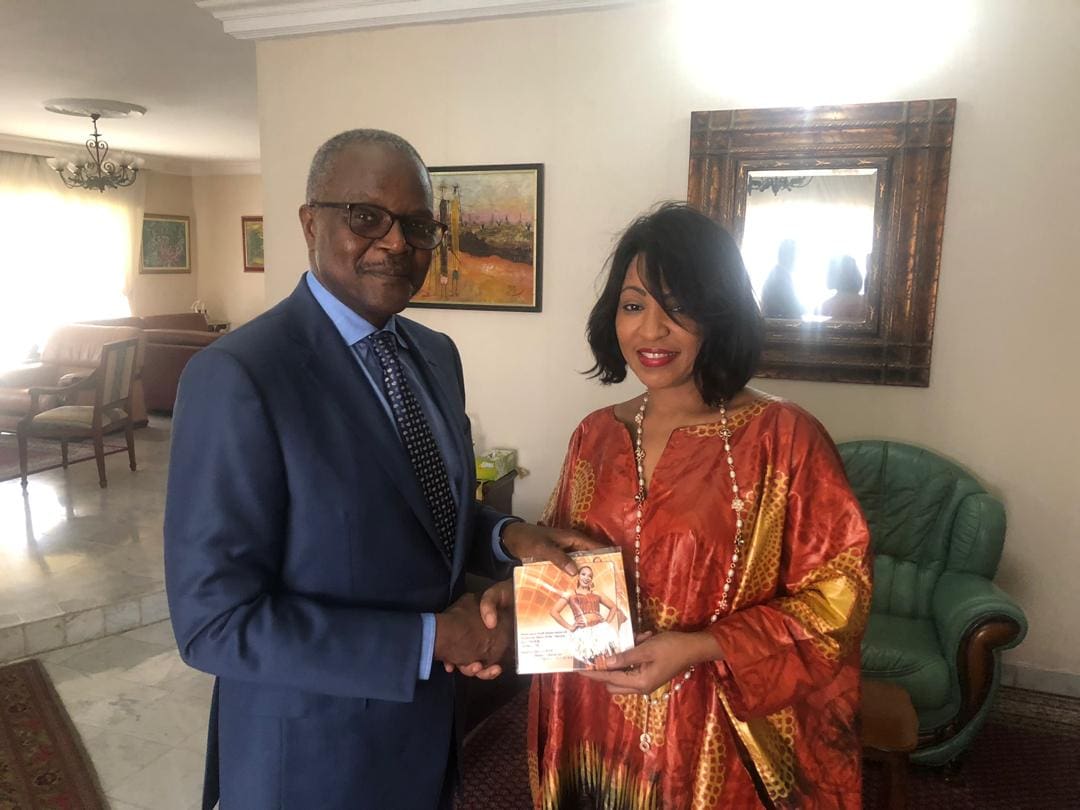 (03 photos) : Viviane était chez Tanor Dieng pour…