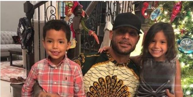 Arrêt sur image : Booba a fêté Noël avec ses enfants