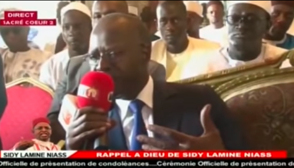 Vidéo-Le Premier Ministre chez Sidy Lamine Niass: «A son retour de voyage le Président de la République viendra… »