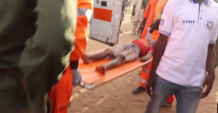 Vidéo: Un Car Ndiaga Ndiaye tue un enfant de 5 ans à Thiénaba. Regardez!