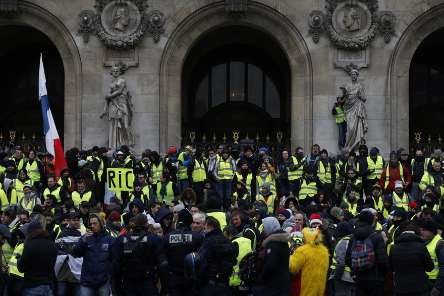 France : «Gilets jaunes», acte V – Macron toujours sous pression (direct)