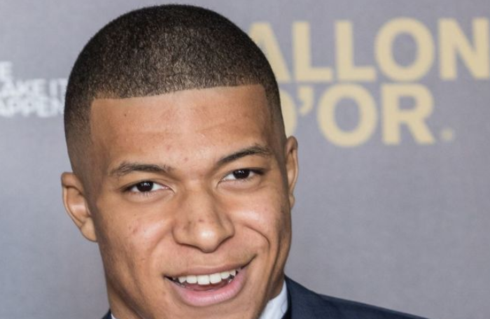 (Photos)-Kylian Mbappé, venu avec son père, son frère…
