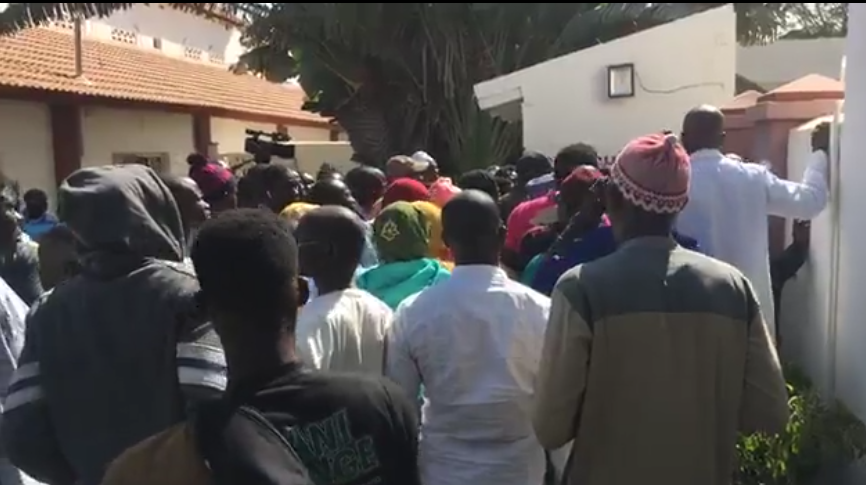 Vidéo – Émouvant: Les images de l’hommage rendu à Sidy Lamine Niasse à l’hôpital Principal