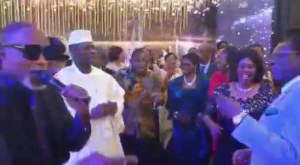 (Vidéo): Yayah Jammeh danse avec le Président de la Guinée Équatoriale