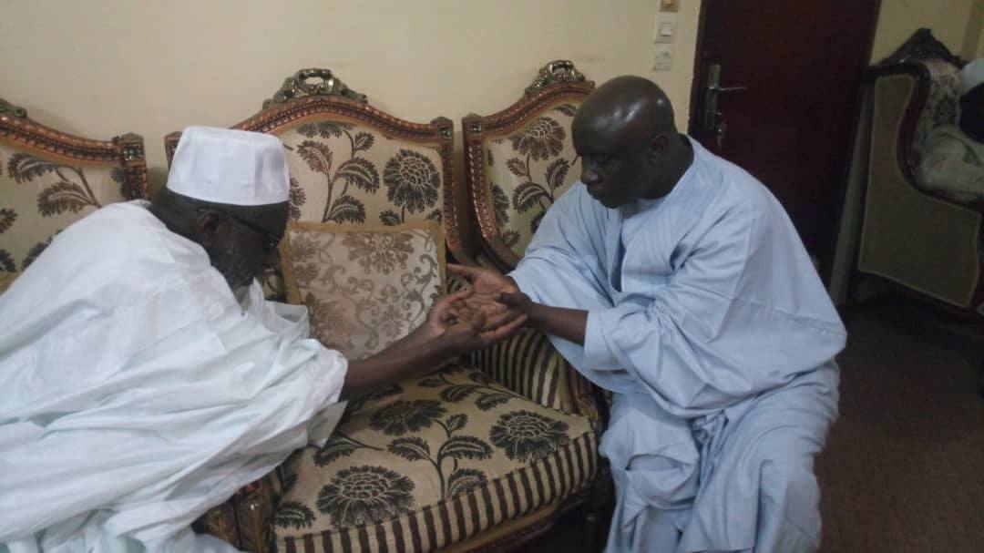 (10 photos) – La visite de Idrissa Seck chez la famille omarienne