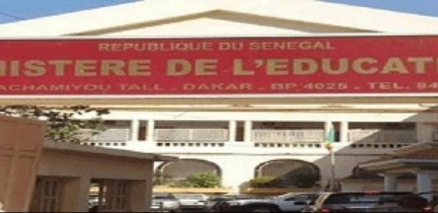 Audio – Un enseignant réclame au ministère de l’Education ses 15 mois de salaire impayés