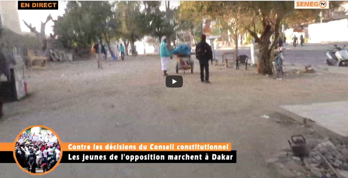 Urgent – Direct Ucad : Les échauffourées entre jeunes de l’opposition et forces de l’ordre continuent…