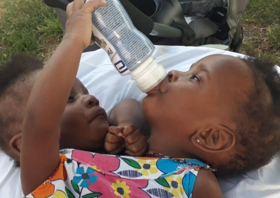 (Vidéo+photos) Marième et Ndèye: deux mignonnes filles, un corps…