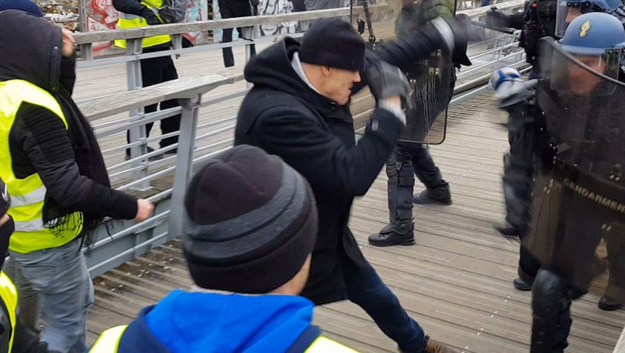 «Gilets jaunes»: l’ex-boxeur Christophe Dettinger condamné à deux ans et demi de prison, dont 18 mois avec sursis
