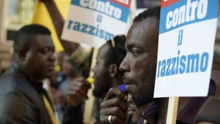 Italie : Un Sénégalais, adopté par une famille italienne, victime de racisme