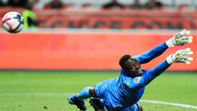 Vidéo: Les incroyables arrêts de Edouard Mendy
