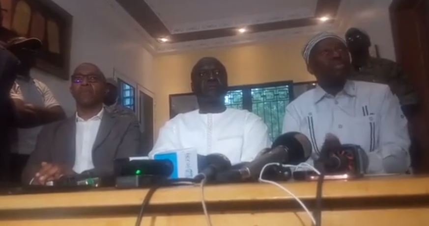 Vidéo – Présidentielle 2019: signature d’un accord entre Idy, Abdoul Mbaye, M.L. Diallo (Tekki), et Petit Guèye