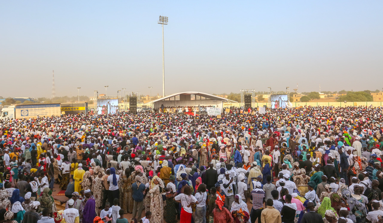 “Meetings tous azimuts de responsables apéristes: des “door marteau” pour endormir Macky Sall !”