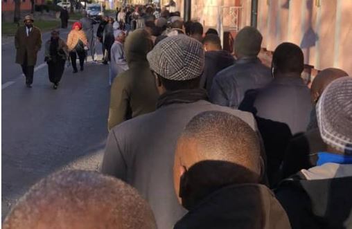 (Photos) Les Sénégalais de Paris sortis en masse accomplir leur devoir citoyen