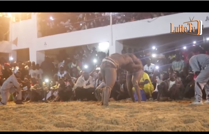 Lutte simple : Reug Reug bat Thiaka Faye, en finale