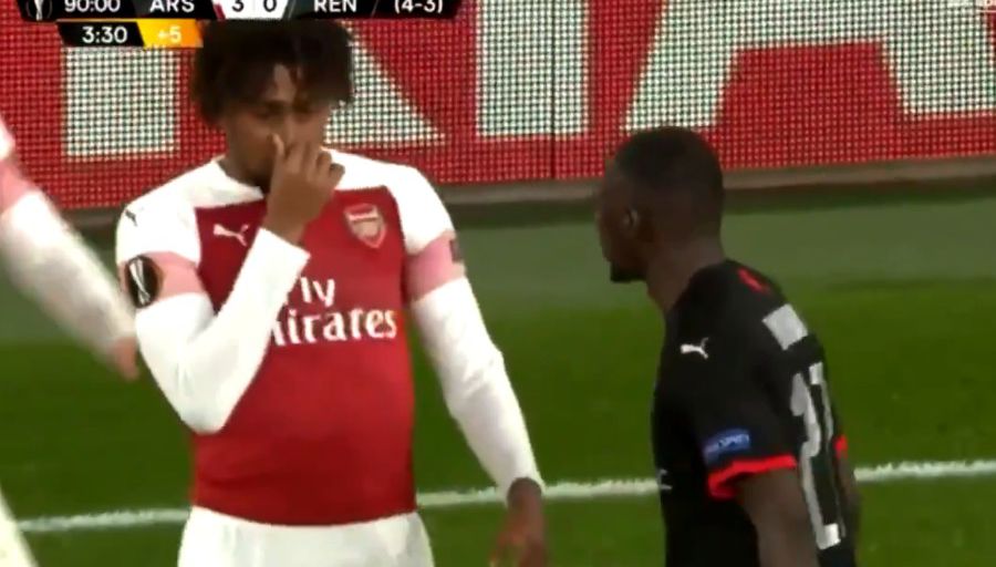 Vidéo : Le geste déplacé d’Alex Iwobi sur Hamara Traoré