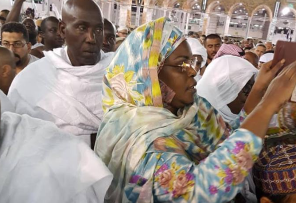 (Photos)- Les prières de Mariéme Faye Sall à La Mecque…