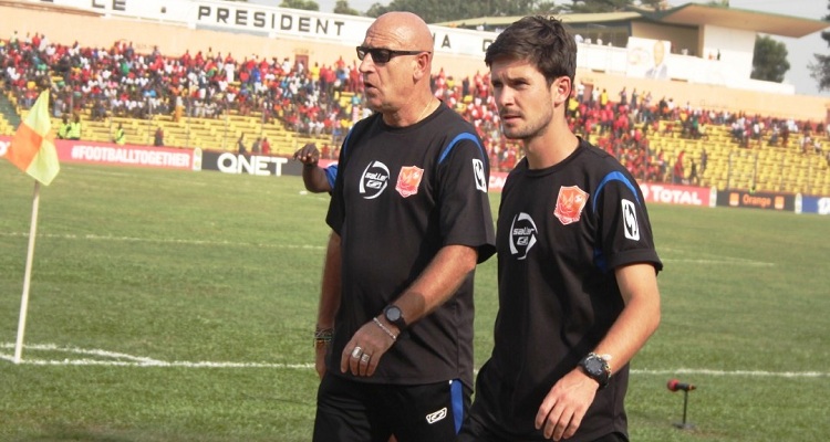Foot – Guinée:  Le Horoya AC de Khadim Ndiaye limoge son coach Patrice Neveu