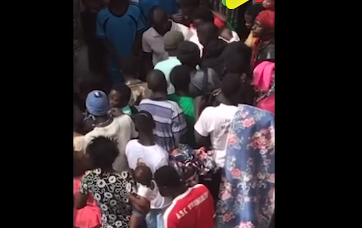 Vidéo-Parcelles Assainies: le voleur d&rsquo;enfant arrêté avec un couteau…