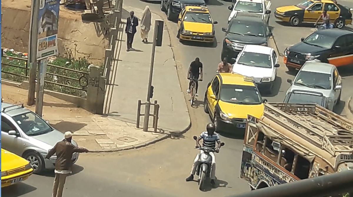 Dakar : Là où il n’y a pas de policier… (Vidéo)