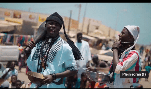 Ngaaka Blindé – « Bii game Ngaaka ko mome » (clip officiel)