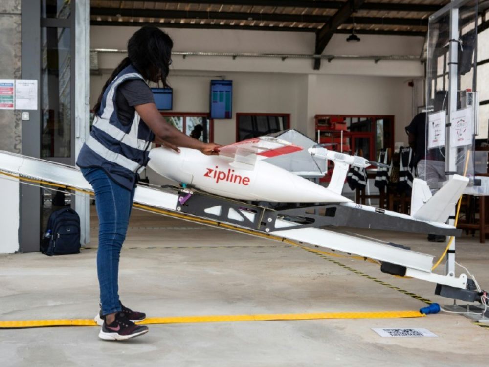 Ghana : des drones livrent du sang et des médicaments aux hôpitaux isolés (Vidéo)
