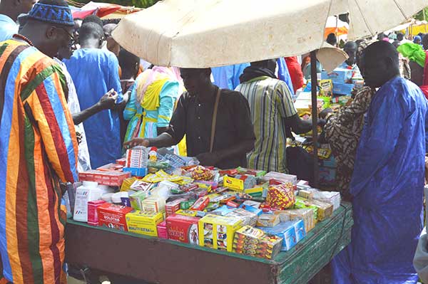 Faux médicaments: une valeur de 50 millions saisis à Touba