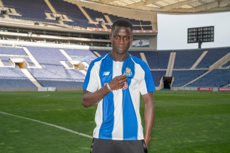 Football : Mor Ndiaye renouvelle son contrat avec le FC Porto…