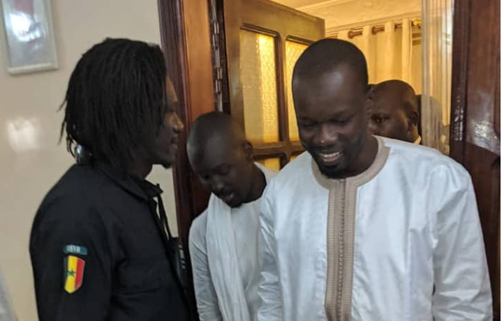 Ousmane Sonko répond à l’appel de Seydina Limamou Lahi ( 8 photos)