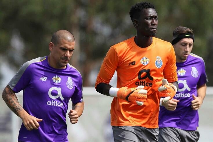 Arrêt cardiaque de Iker Casillas: Porto fait appel au jeune gardien sénégalais Mouhamed Mbaye