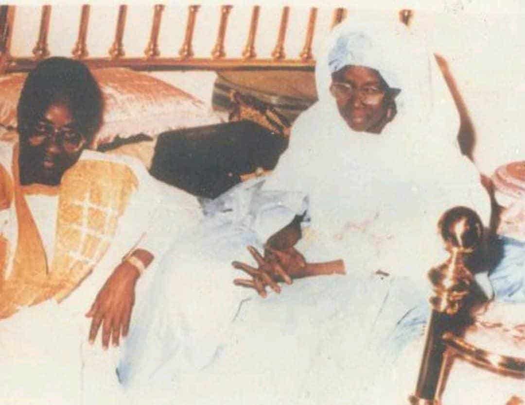 Vidéo : Souvenir Laylatoul Khadri avec Serigne Saliou et Sokhna Mai Mbacké