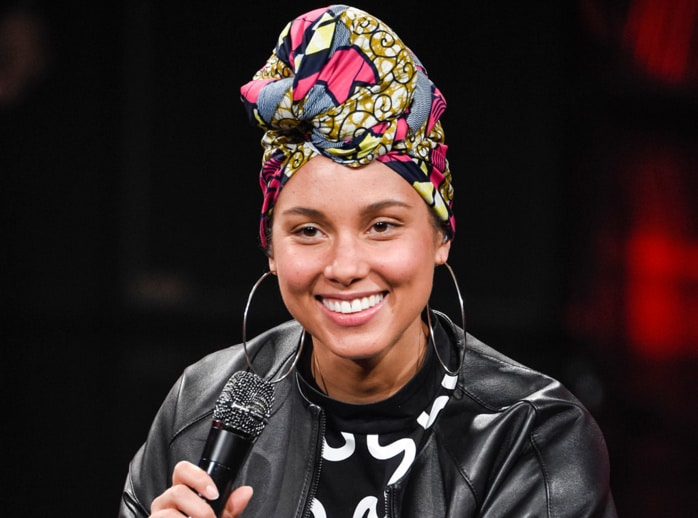 Cette vidéo de Alicia Keys chantant en a cappella , au Sénégal, vous fera vibrer!!!