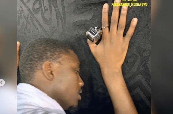 Mosquée du Prophète : Wally Seck offre un lot de Coran [Vidéo]