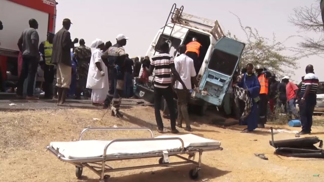 Des images de l’accident qui a fait 10 morts à Saint-Louis (âmes sensibles)